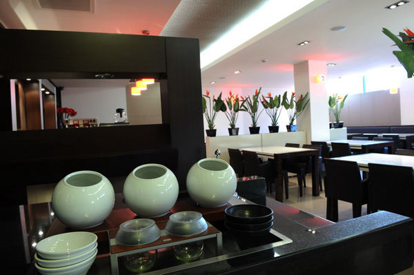 酷比克斯酒店 布拉索夫 外观 照片